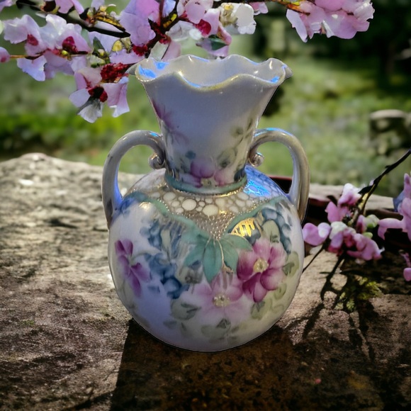 Beautiful Porcelain Nippon Vase - Picture 4 of 12